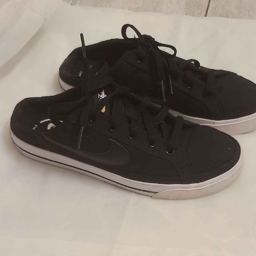 Nike Black Canvas Sneakers
